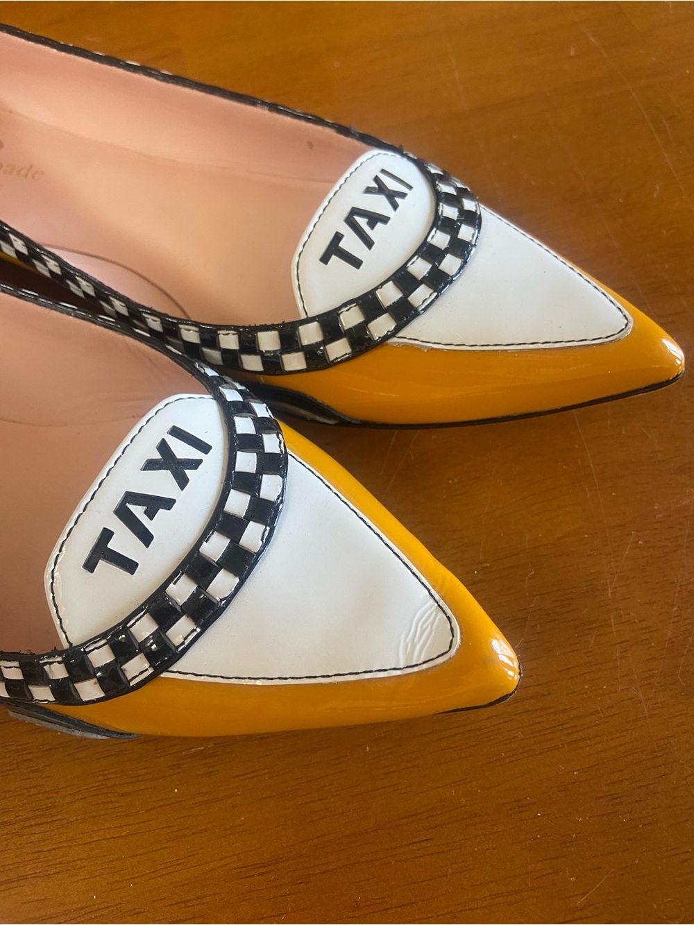 kate spade  Gogó Taxi New York Patent Leather Flats